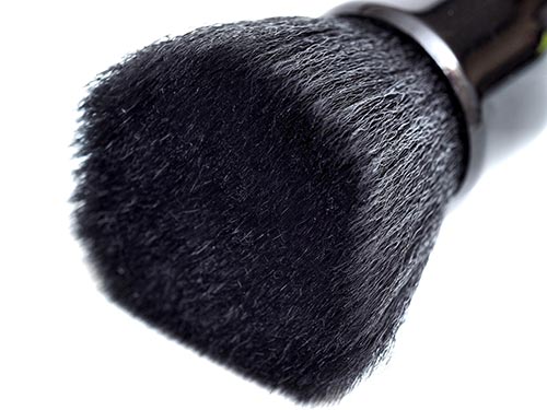Flat Top Kabuki. Soft yet dense Flat Headed Brush for applying Liquid and powder Foundations.  Designed with Micro Synthetic fibres to give maximum coverage and a flawless airbrushed finish.