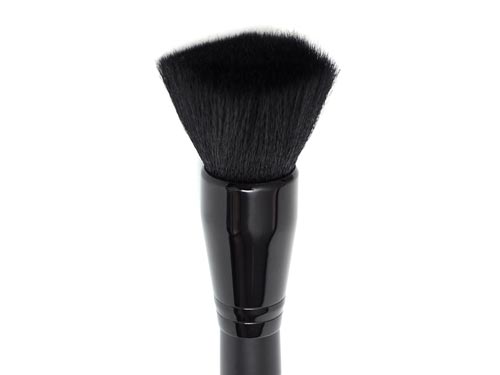 Flat Top Kabuki. Soft yet dense Flat Headed Brush for applying Liquid and powder Foundations.  Designed with Micro Synthetic fibres to give maximum coverage and a flawless airbrushed finish.